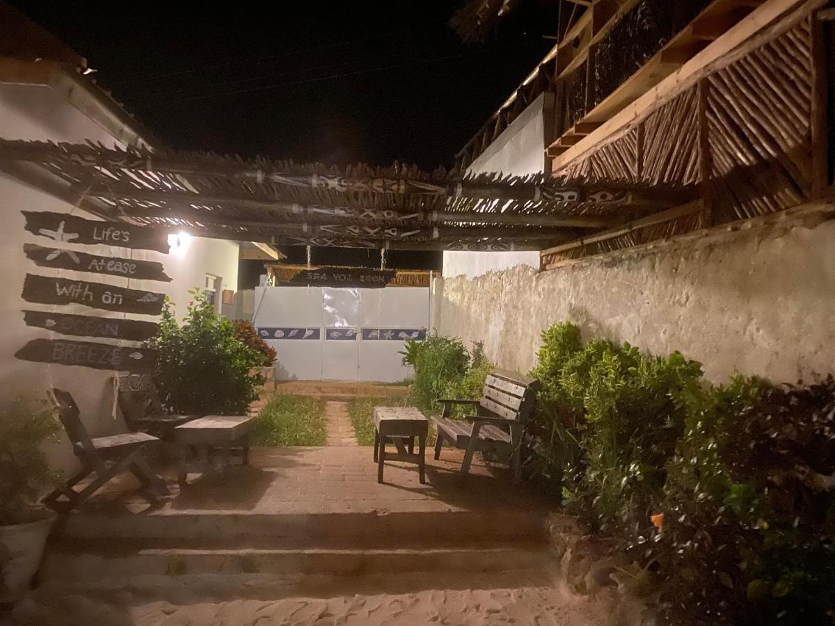 Ocean Breeze Boutique Hotel ナングウィ エクステリア 写真